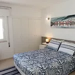 Amazing Oura Αλμπουφέιρα